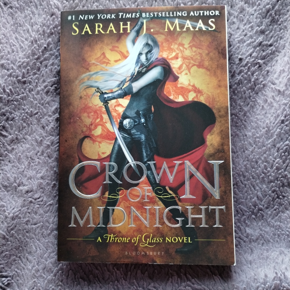 Out of Print - Crown of Midnight - Sarah J Mass - (TOG) - Paperback